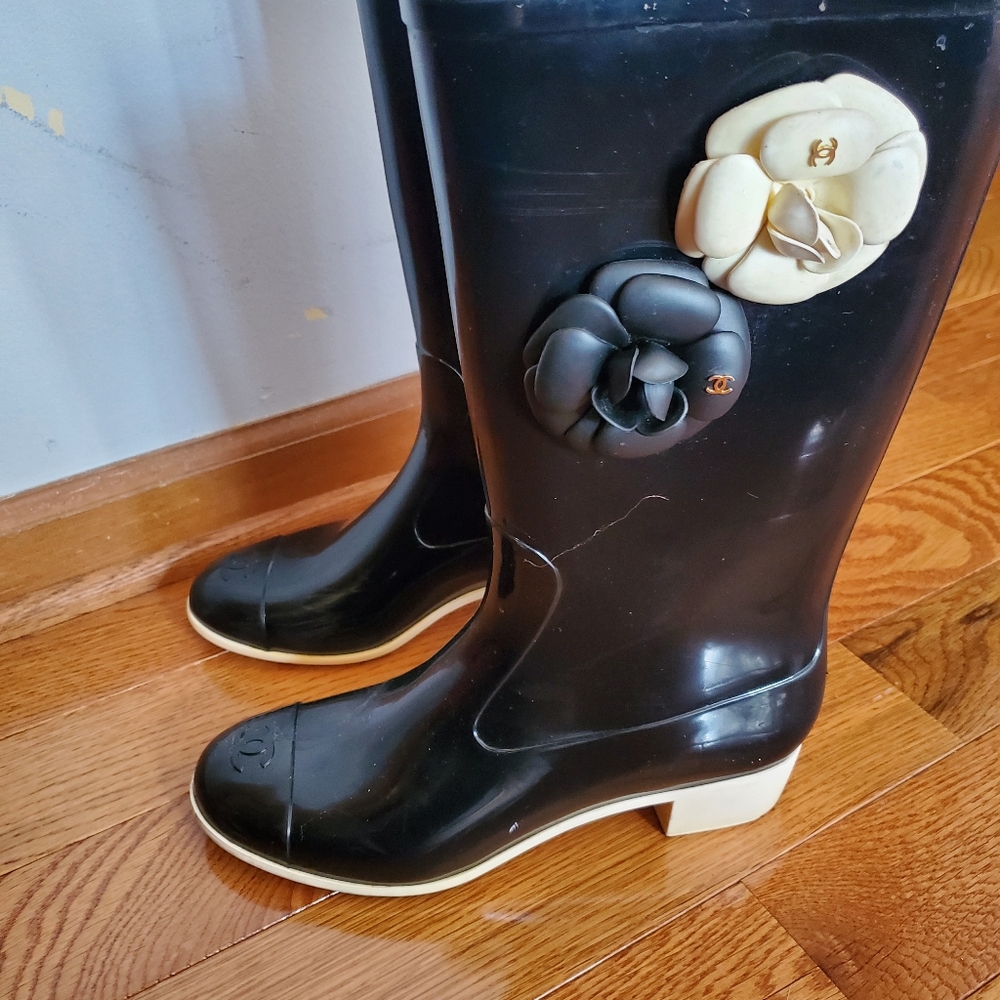 Chanel rainboots